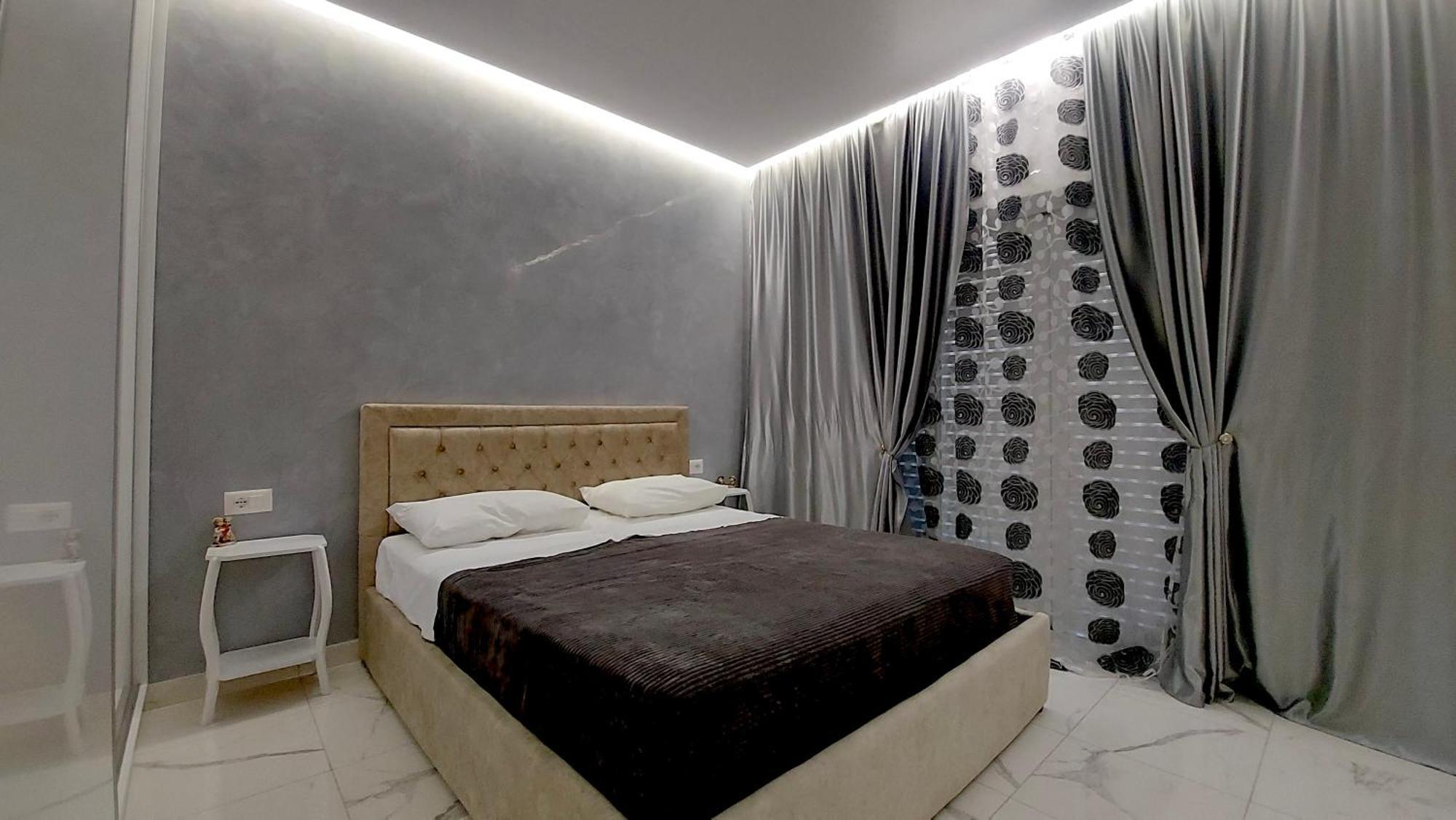 Beni 'S Apartments Sarande Exterior photo
